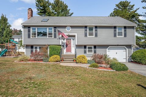 43 Palm Dr Tewksbury MA 01876