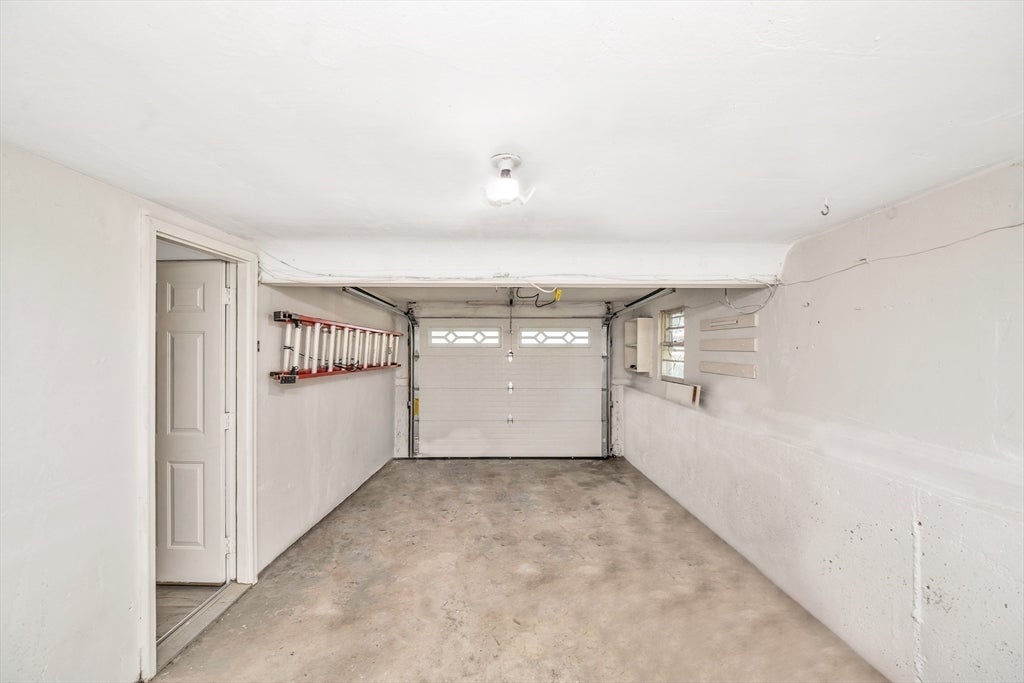11 Coweeset Dr, Brockton, MA Photo #35