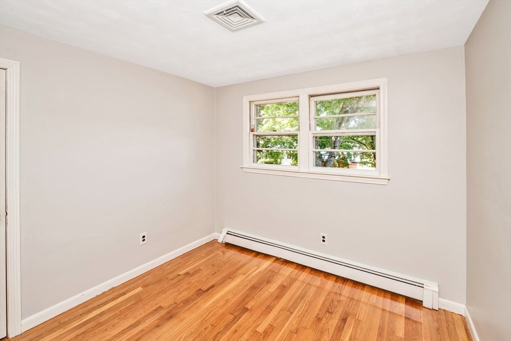 11 Coweeset Dr, Brockton, MA Photo #16