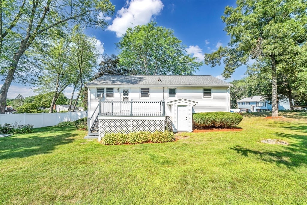 11 Coweeset Dr, Brockton, MA Photo #5