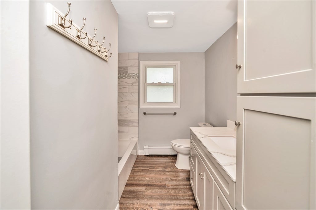 11 Coweeset Dr, Brockton, MA Photo #21