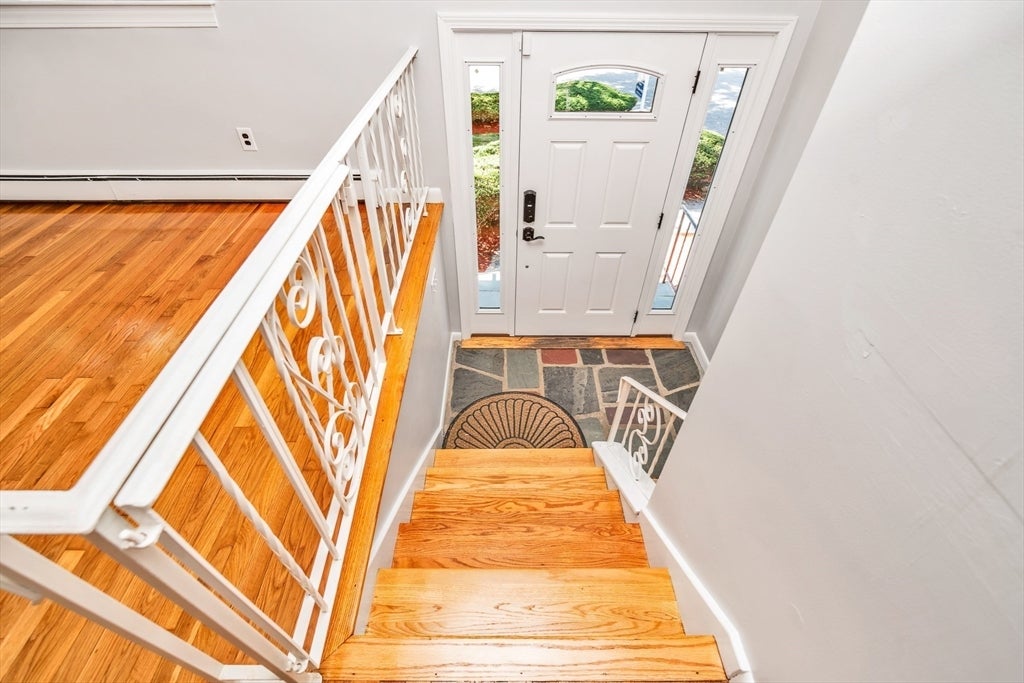 11 Coweeset Dr, Brockton, MA Photo #28