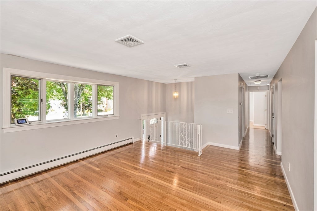 11 Coweeset Dr, Brockton, MA Photo #15