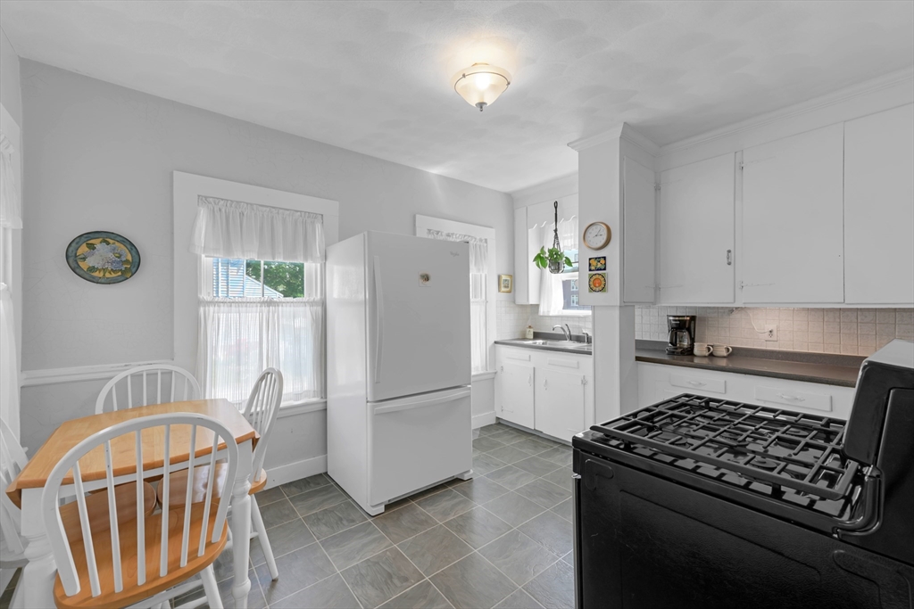 246 Railroad Ave
