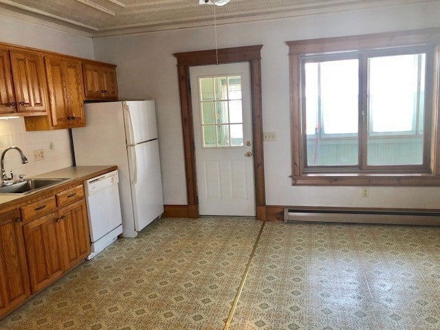 418 Chicopee St, Chicopee, MA, 418 Chicopee St, Chicopee, MA Photo #6