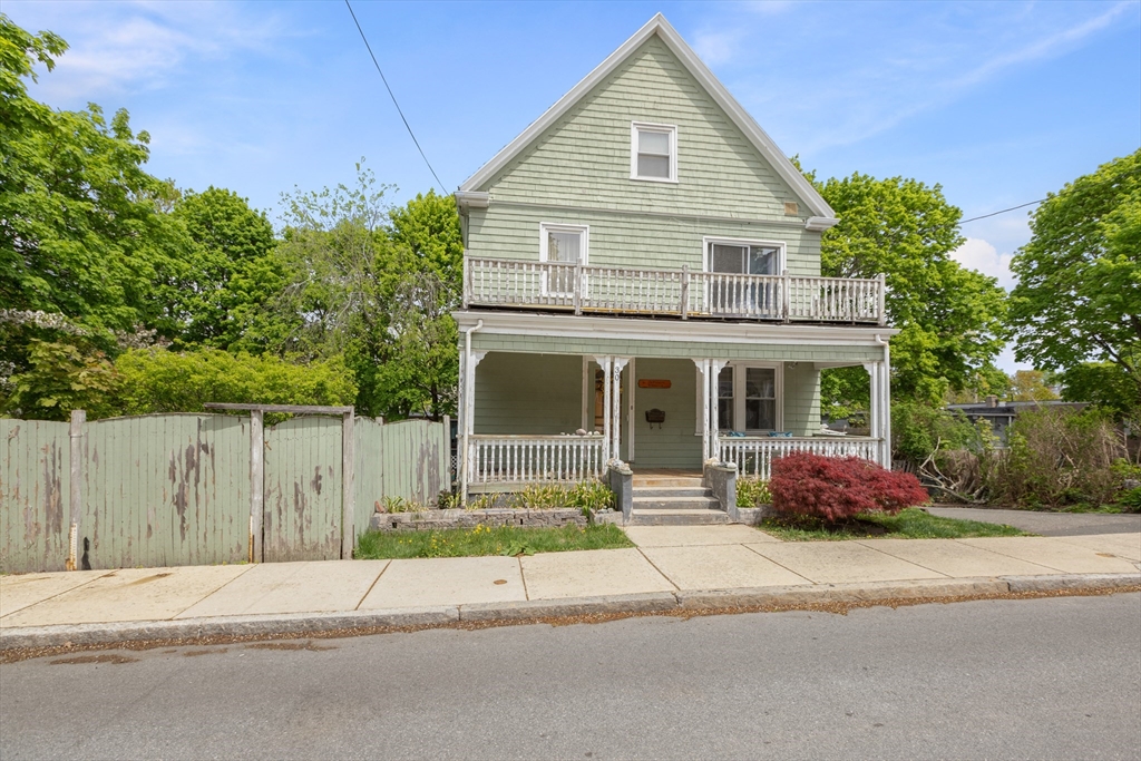 30 Hutchinson St, Winthrop, MA Photo #2