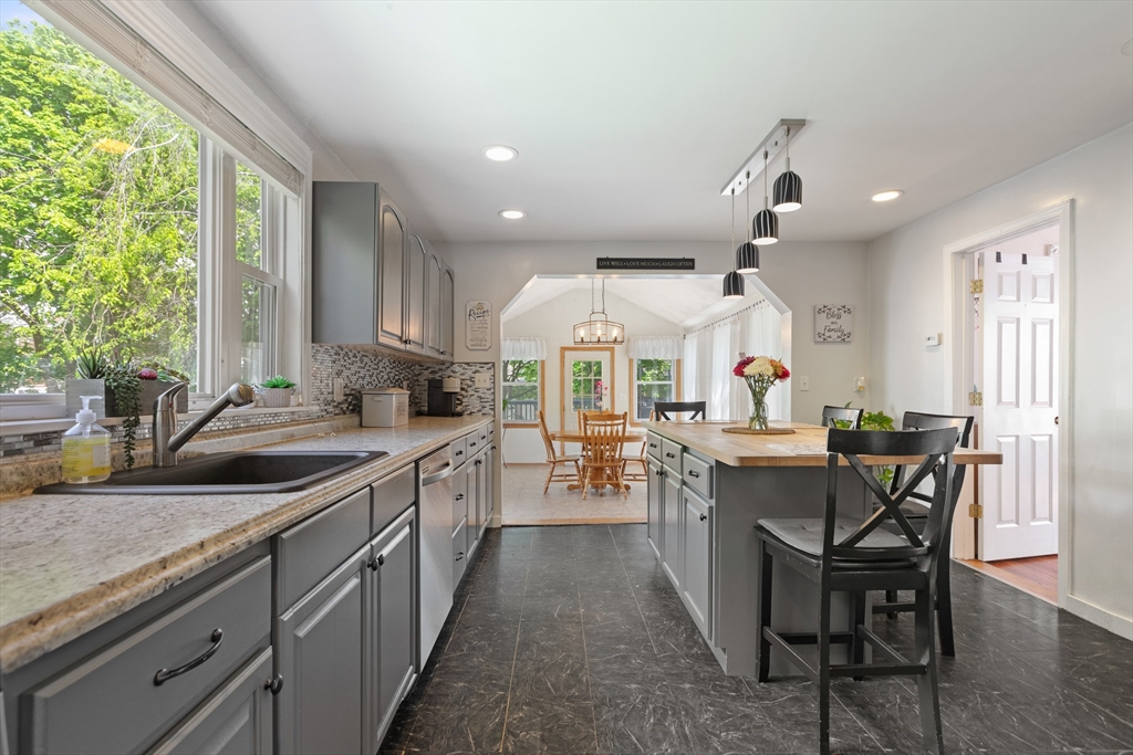 30 Hutchinson St, Winthrop, MA Photo #11