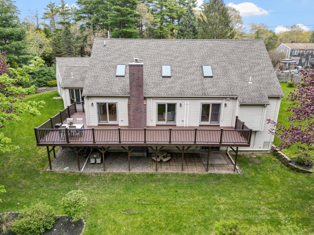83 Micajah Pond Rd, Plymouth, MA Photo #4