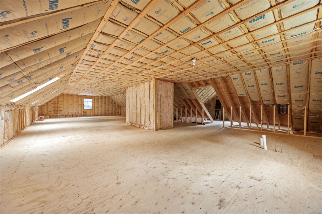 83 Micajah Pond Rd, Plymouth, MA Photo #29