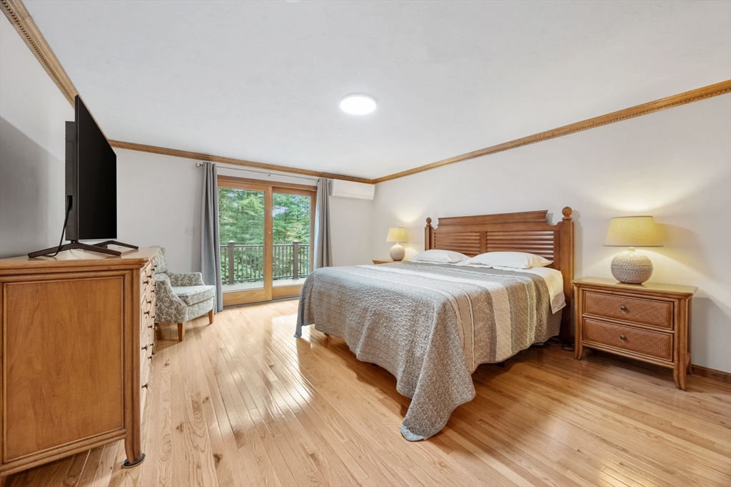 83 Micajah Pond Rd, Plymouth, MA Photo #18