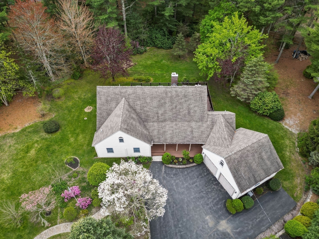 83 Micajah Pond Rd, Plymouth, MA Photo #1