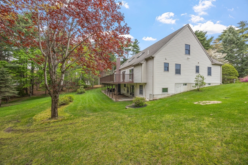 83 Micajah Pond Rd, Plymouth, MA Photo #36