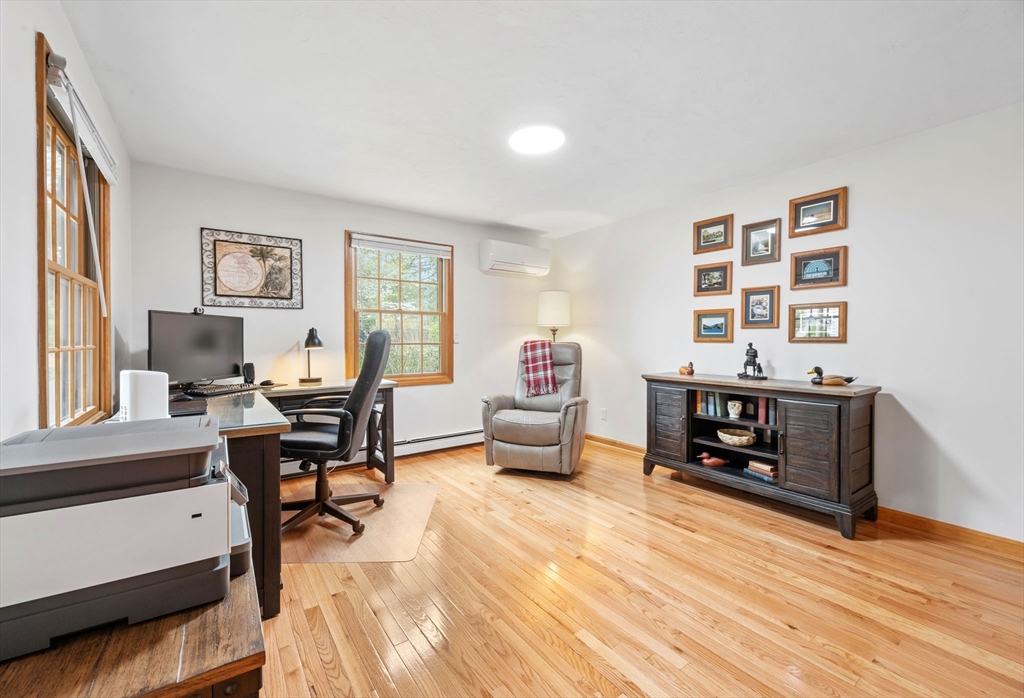83 Micajah Pond Rd, Plymouth, MA Photo #22
