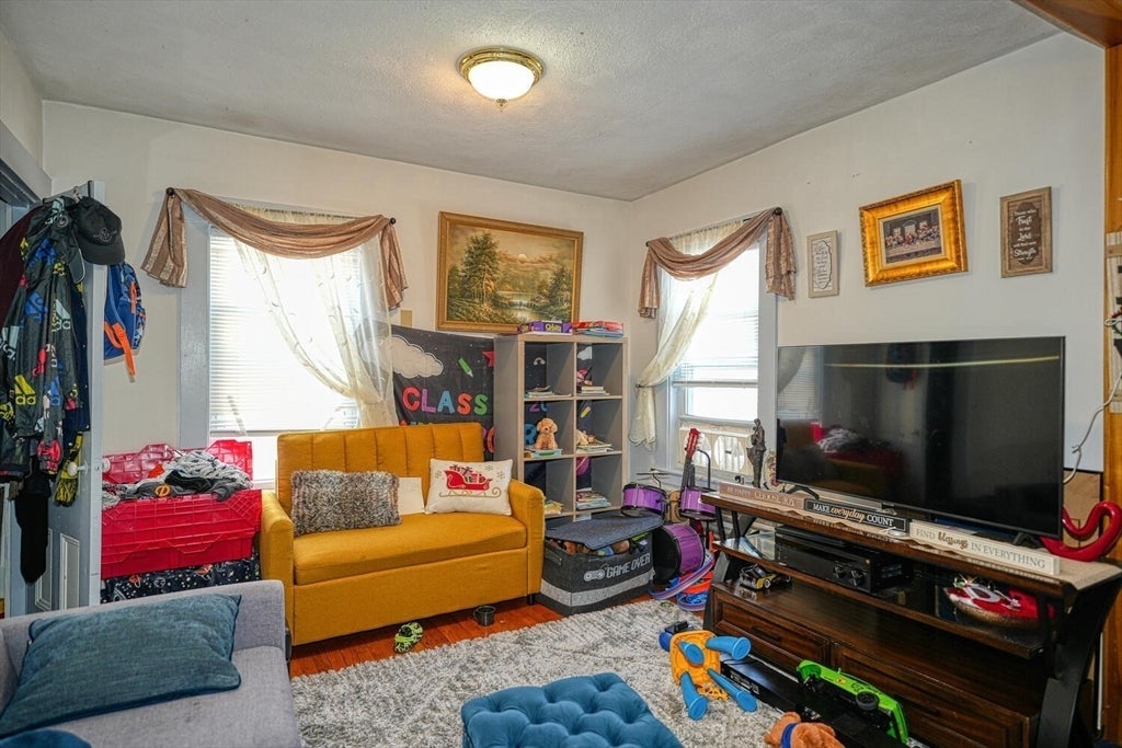 7 Prospect St, Woburn, MA, 7 Prospect St, Woburn, MA Photo #31