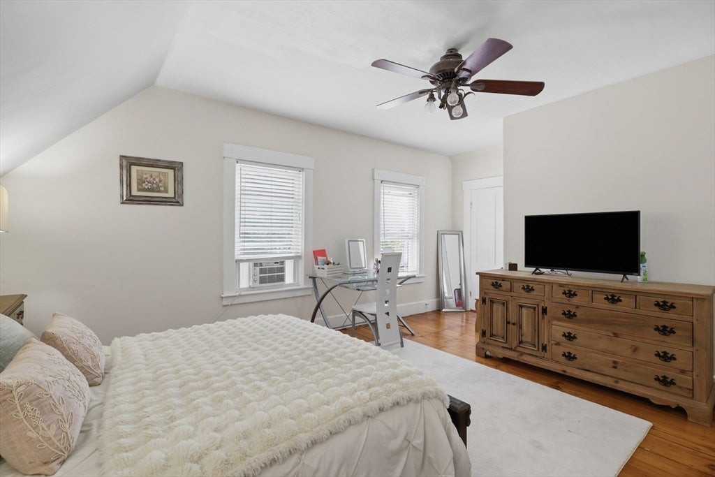 4 Harrison Avenue, Fitchburg, MA Photo #25