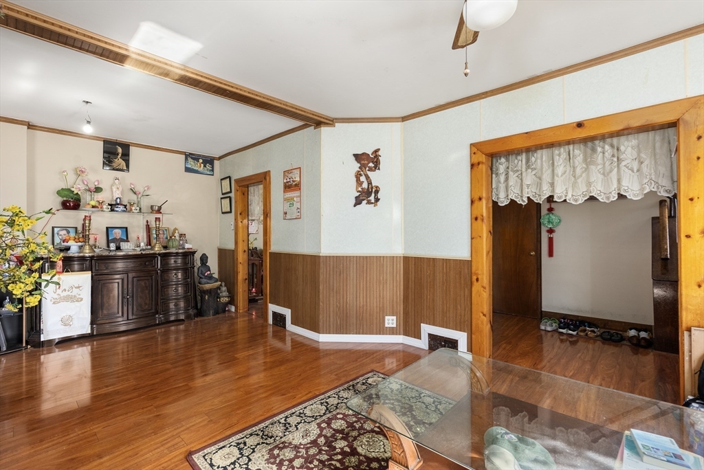 8 Wilmont St