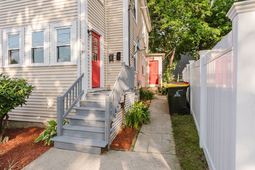 75 Hammond St