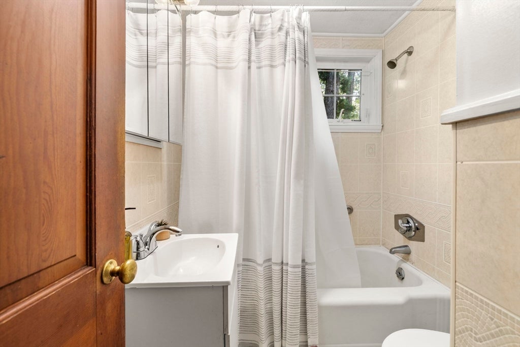107 Shorewood Dr, Falmouth, MA, 107 Shorewood Dr, Falmouth, MA Photo #21