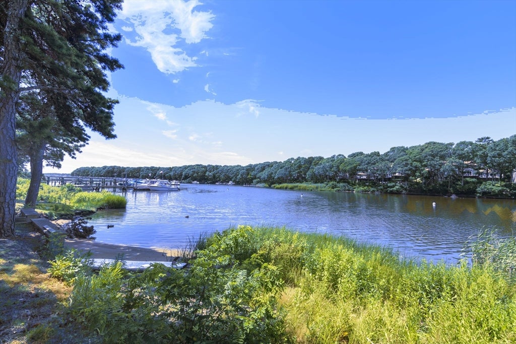 107 Shorewood Dr, Falmouth, MA, 107 Shorewood Dr, Falmouth, MA Photo #2