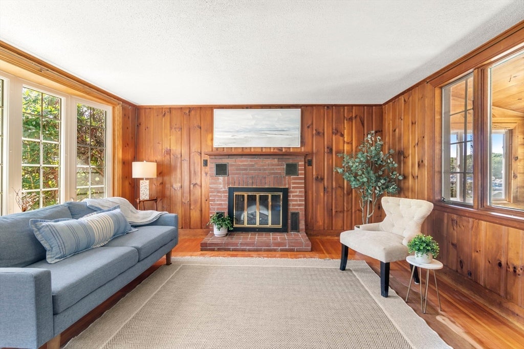 107 Shorewood Dr, Falmouth, MA, 107 Shorewood Dr, Falmouth, MA Photo #7
