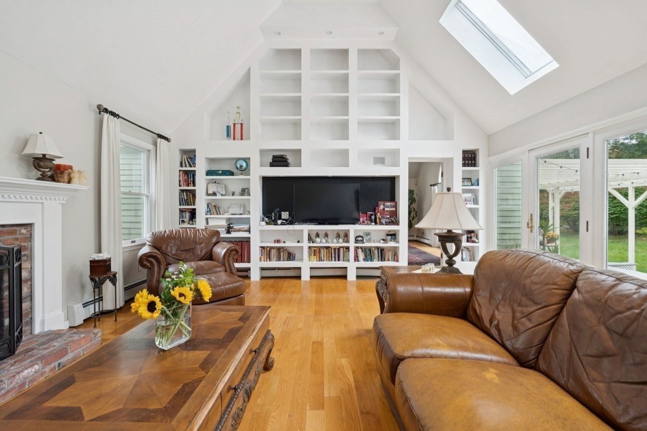 52 Moore Ln, Northborough, MA Photo #11