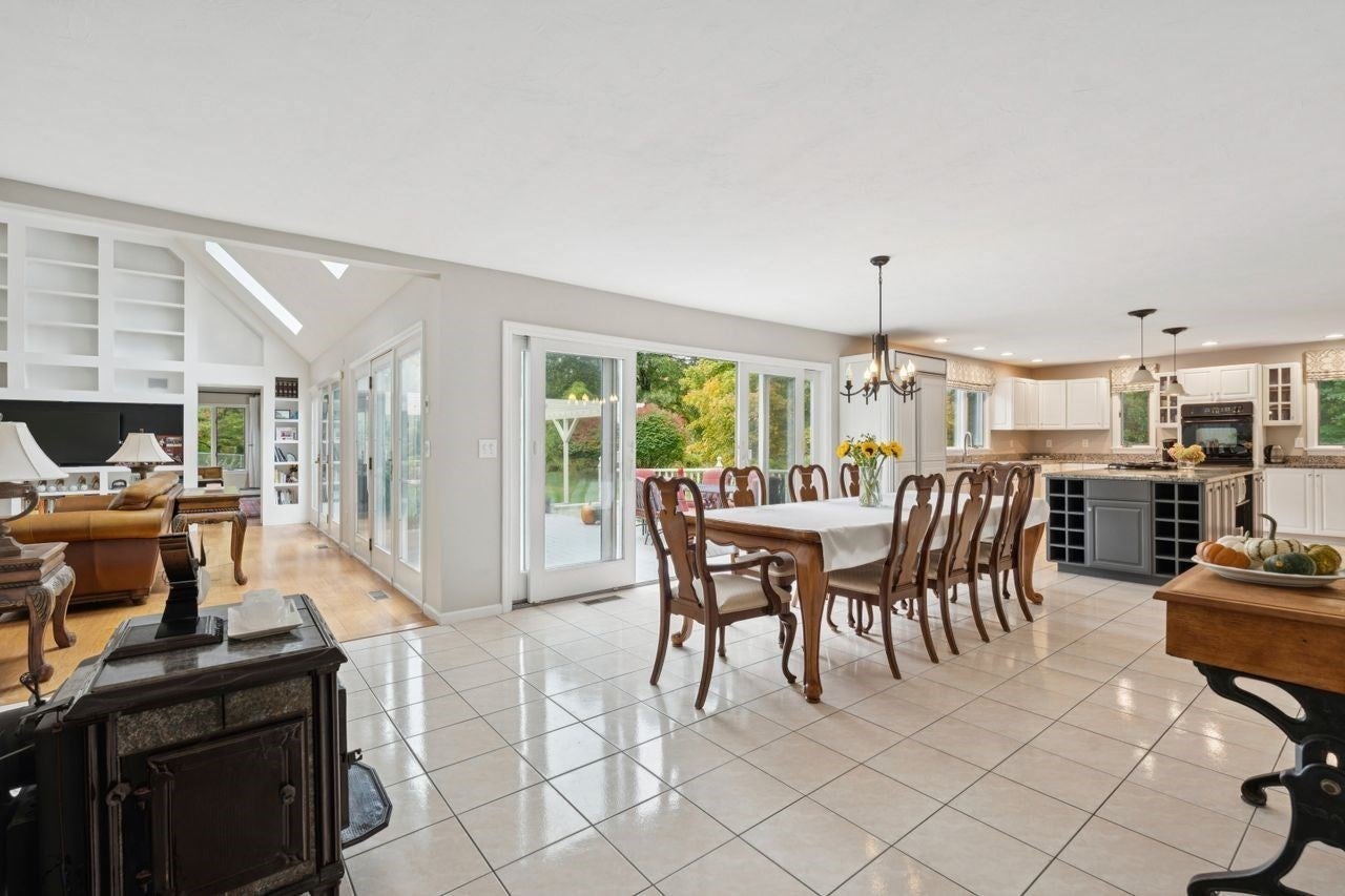 52 Moore Ln, Northborough, MA Photo #7