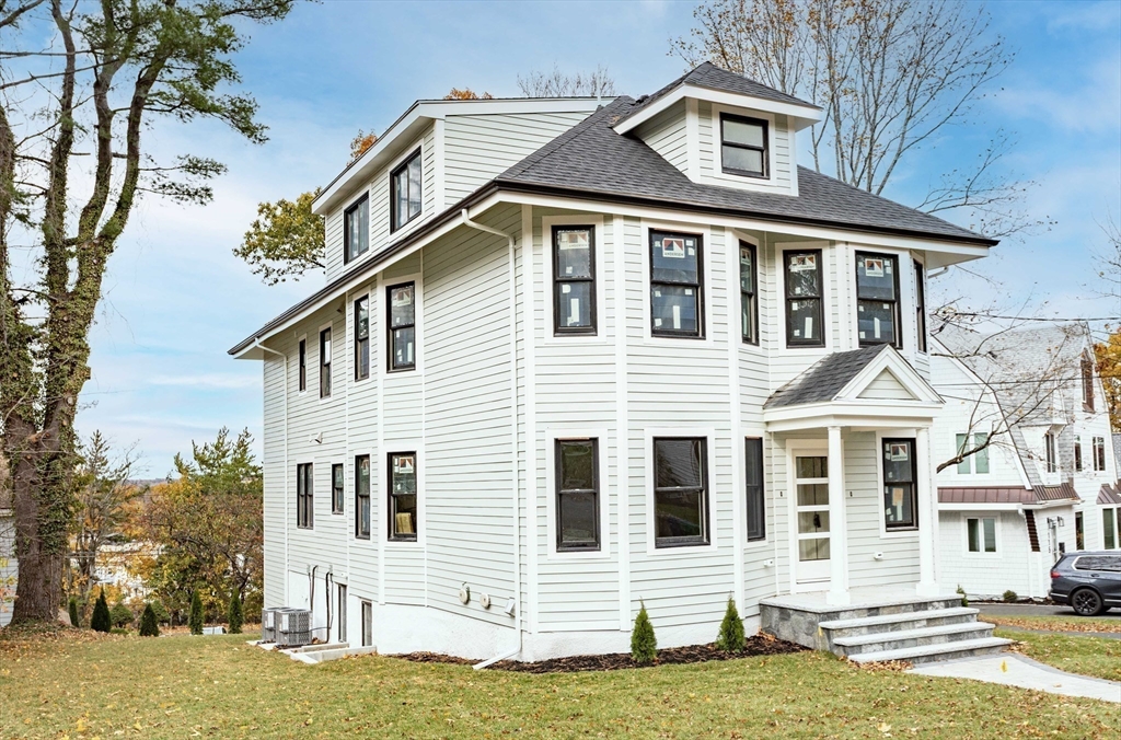 Photo of 125 Mt Vernon Street, Newton, MA