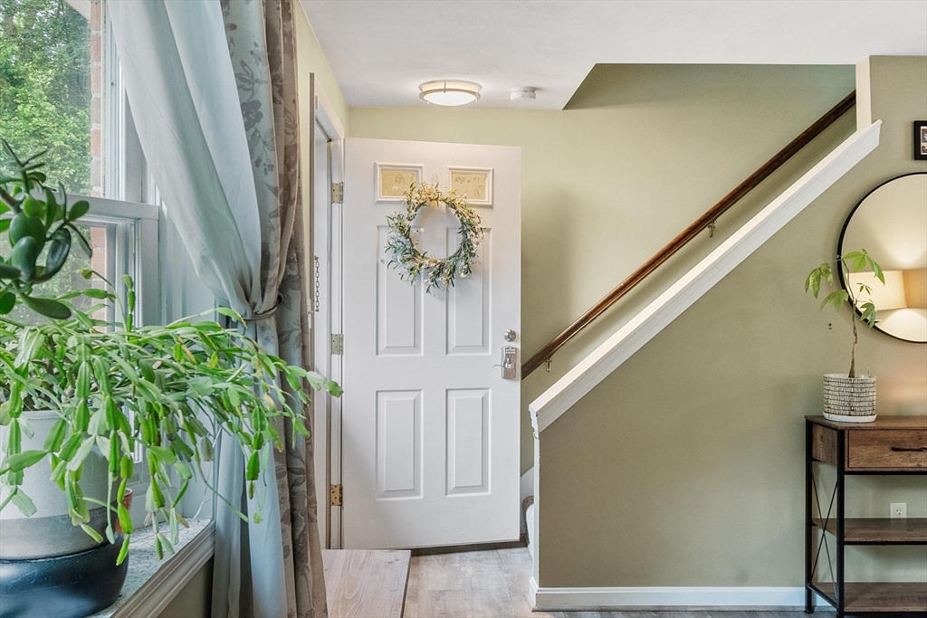 10 Nichols St 2