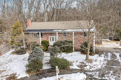 90 Sunnyside Ave Reading MA 01867