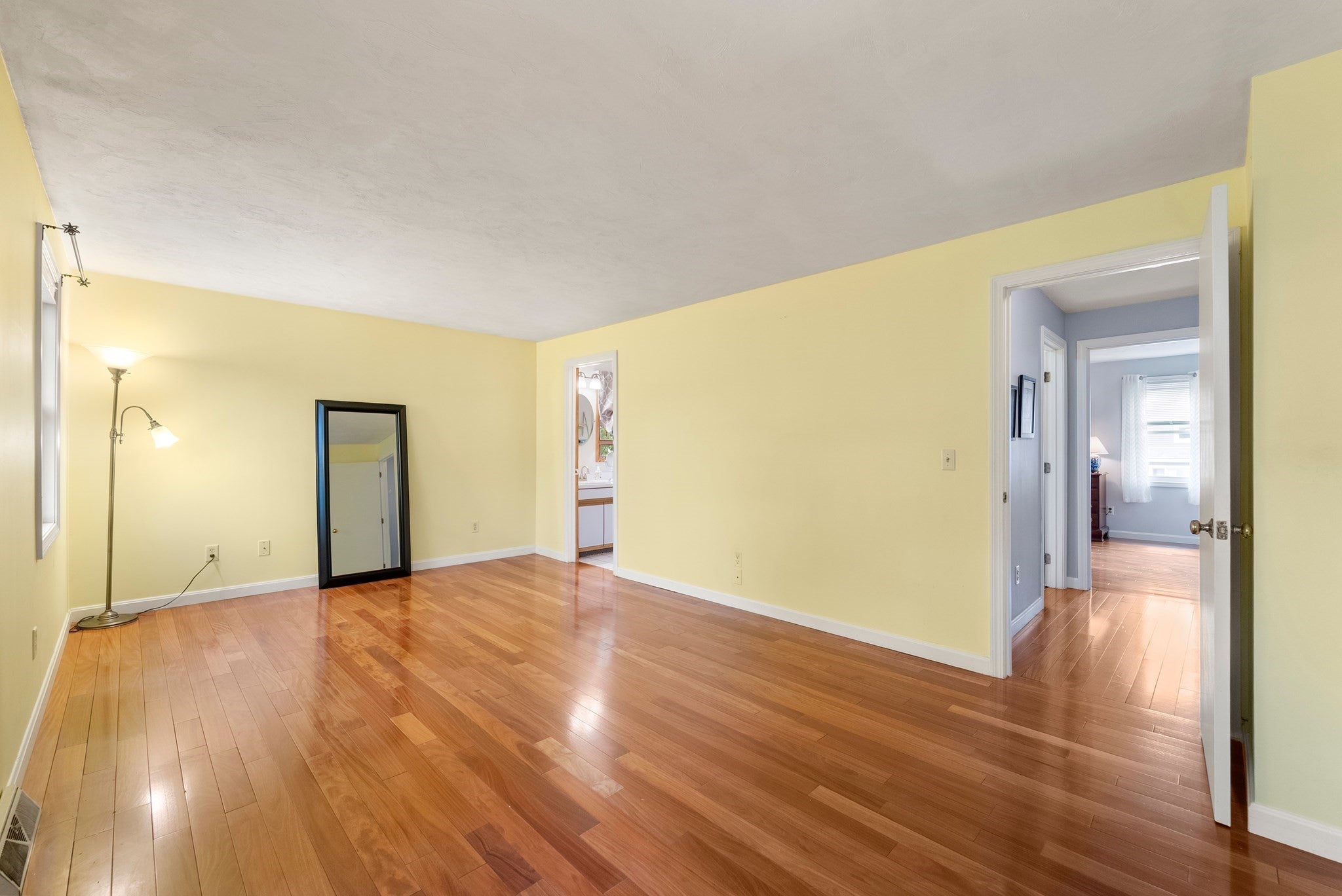 128 Orton St Ext, Worcester, MA, 128 Orton St Ext, Worcester, MA Photo #11