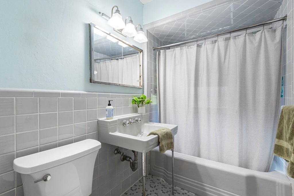 71-73 Newport Street, Arlington, MA Photo #19