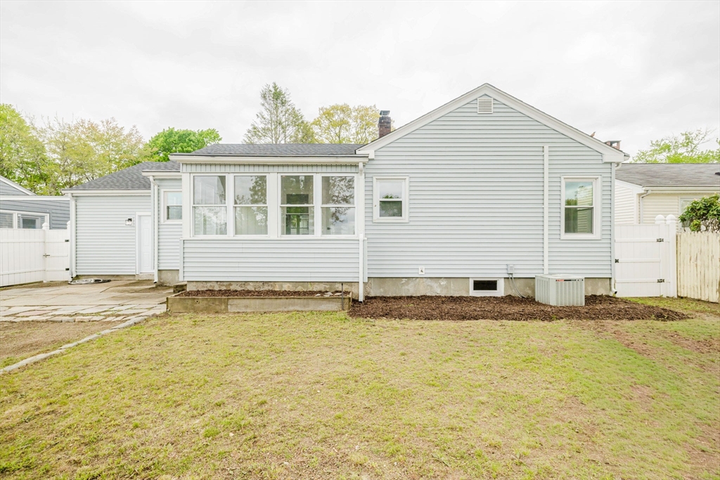 25 Pensaukee Ave