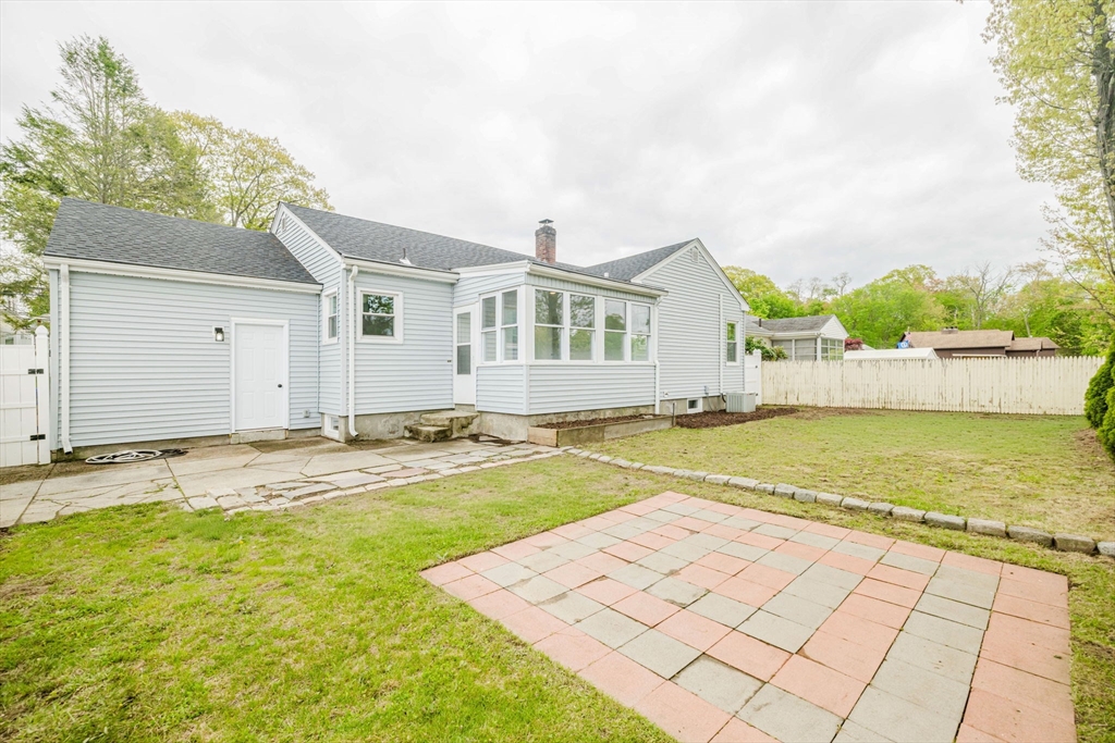 25 Pensaukee Ave