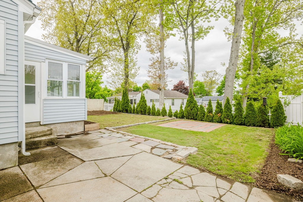 25 Pensaukee Ave