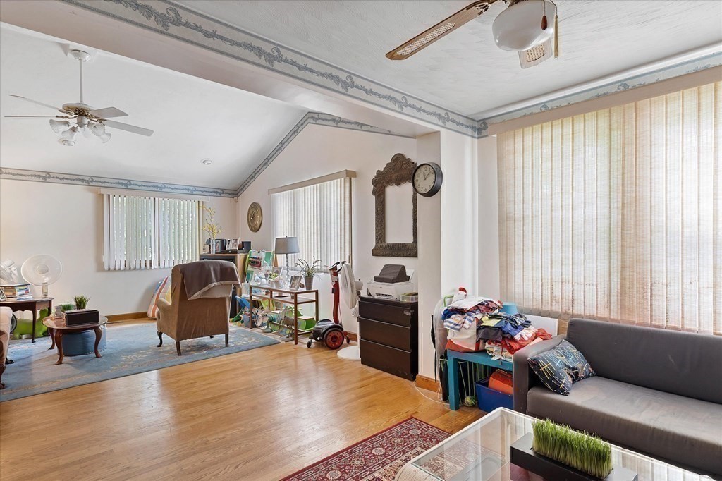 Picture for the property 73492125, 3 beds, 3 baths