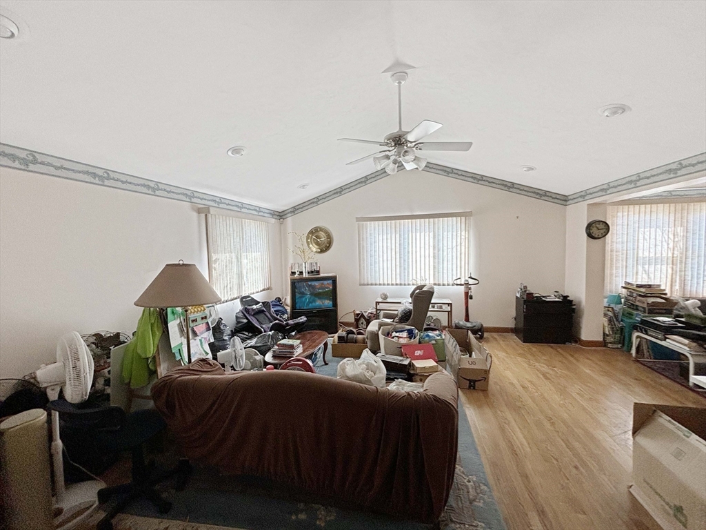 Picture for the property 73492125, 3 beds, 3 baths