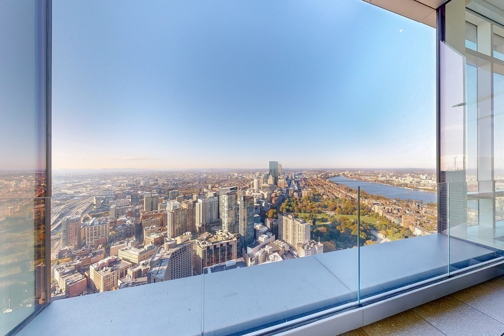 1 Franklin St PH4E