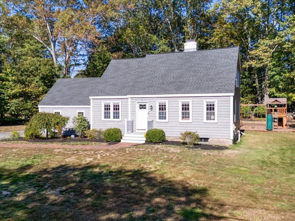 4 Huron Road