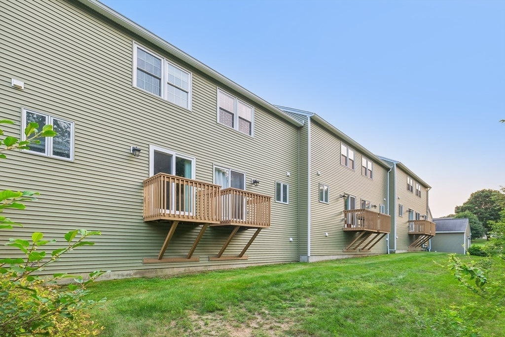 18 Ballou St #2, Putnam, CT, 18 Ballou St #2, Putnam, CT Photo #35