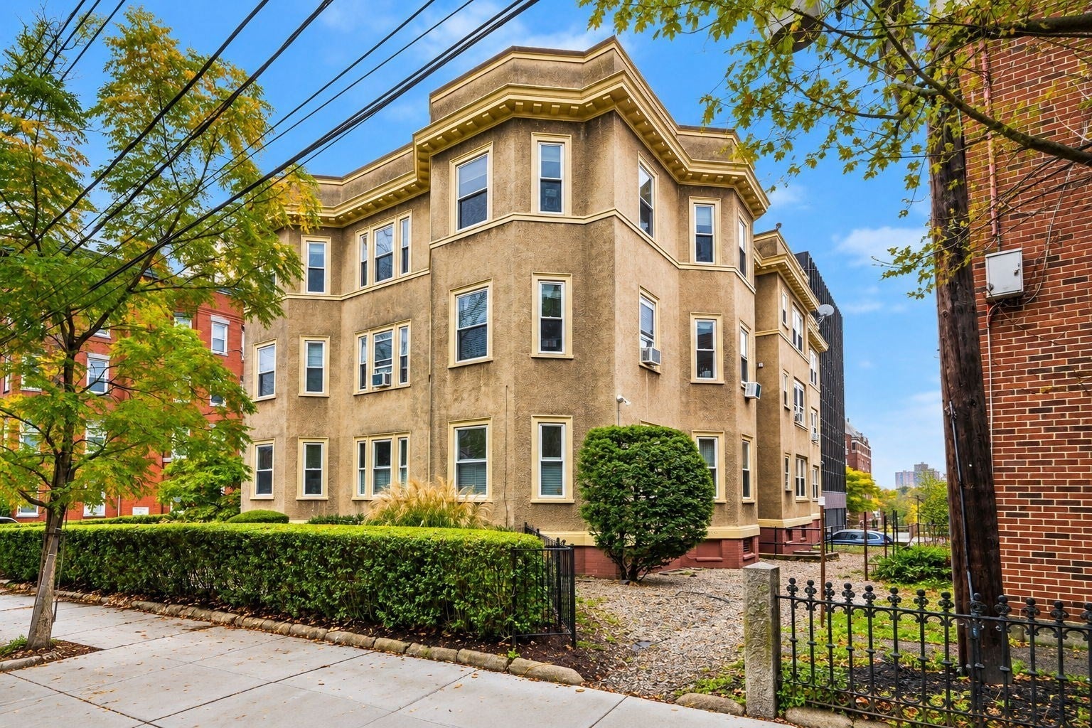22 Centre St #3, Cambridge, MA, 22 Centre St #3, Cambridge, MA Photo #1