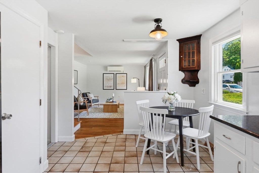 8 Bossi Ave, Randolph, MA Photo #8