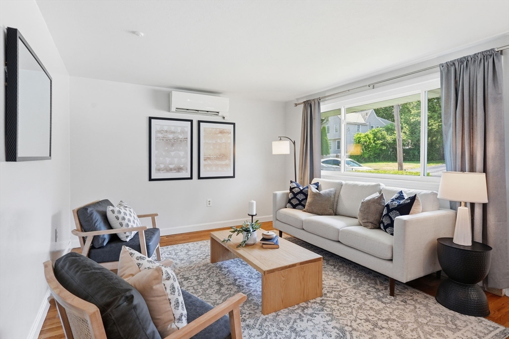 8 Bossi Ave, Randolph, MA Photo #11