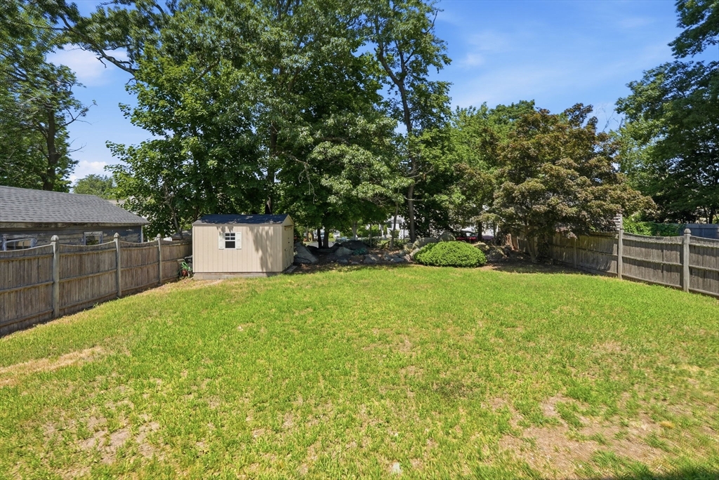 8 Bossi Ave, Randolph, MA Photo #30