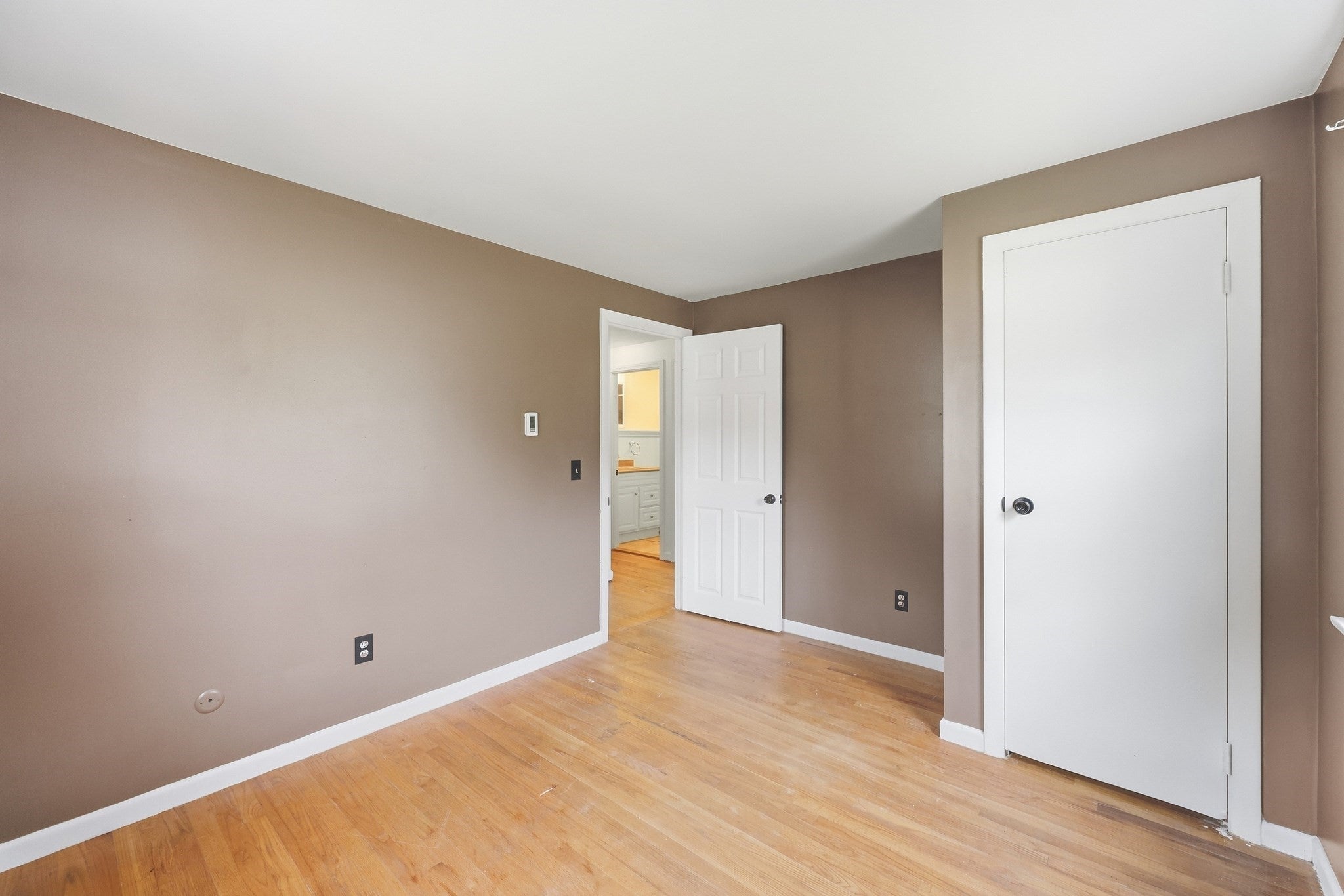 50 Finch Rd, Springfield, MA Photo #12