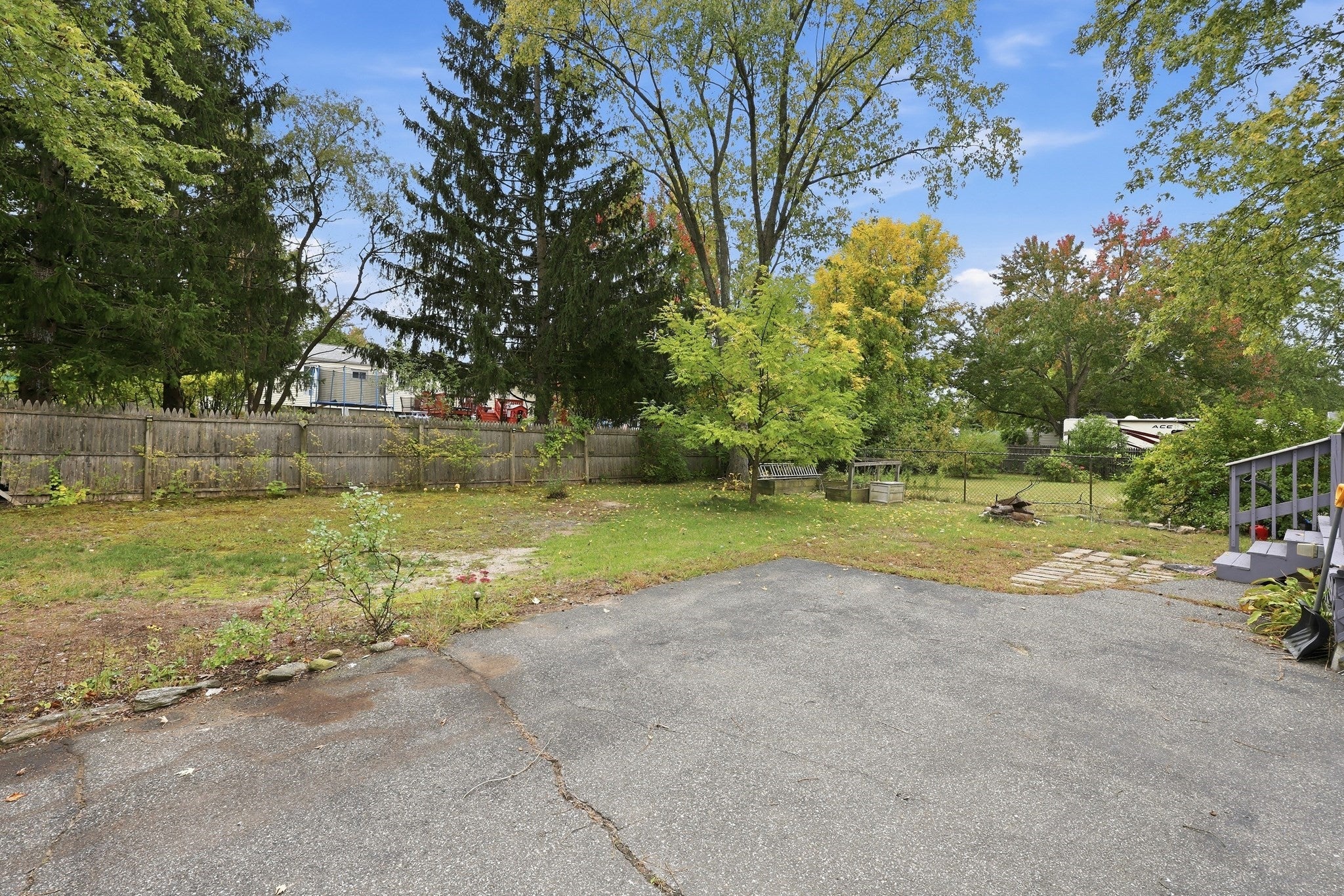50 Finch Rd, Springfield, MA Photo #8