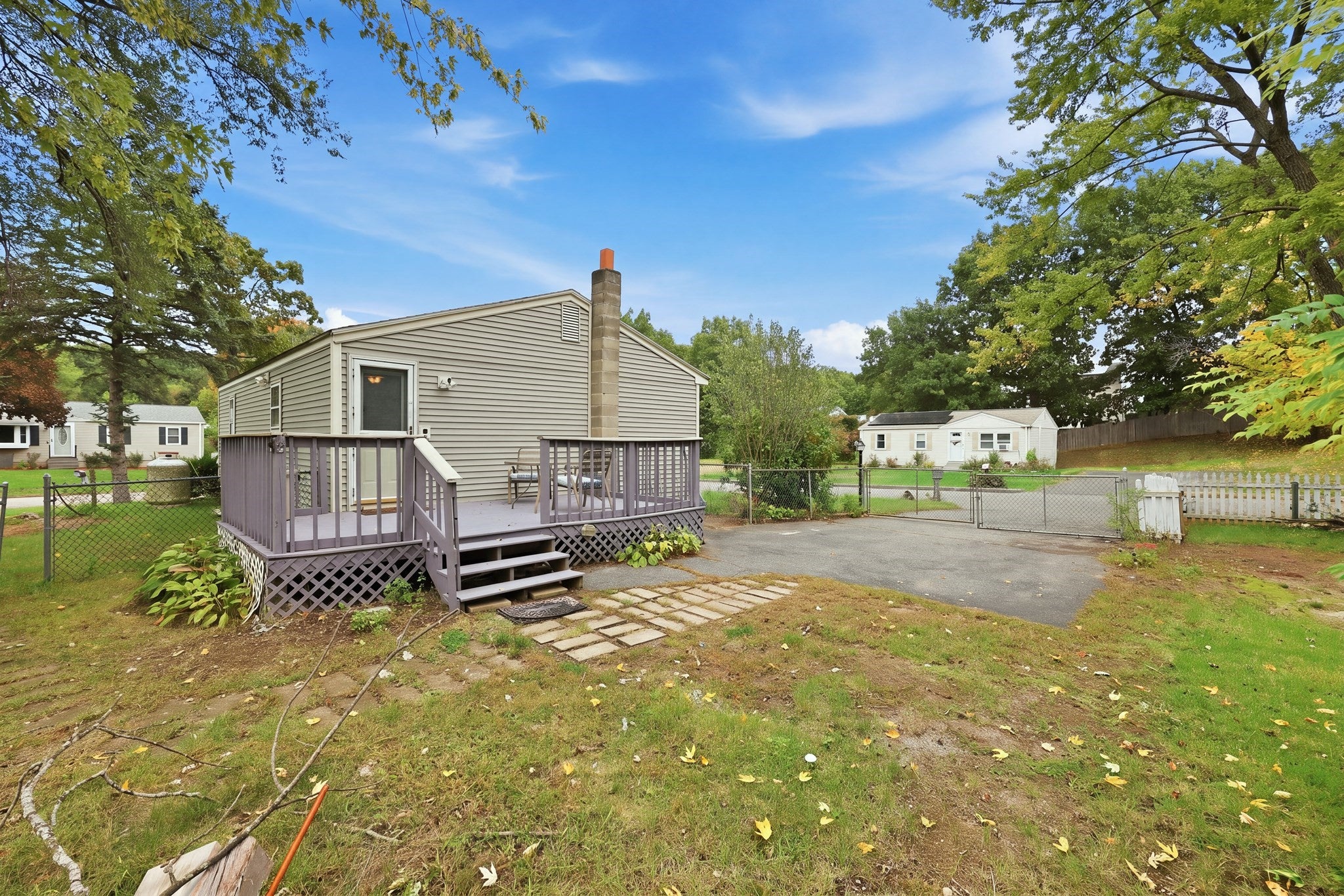 50 Finch Rd, Springfield, MA Photo #4
