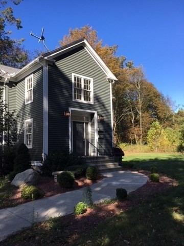 697 Main St