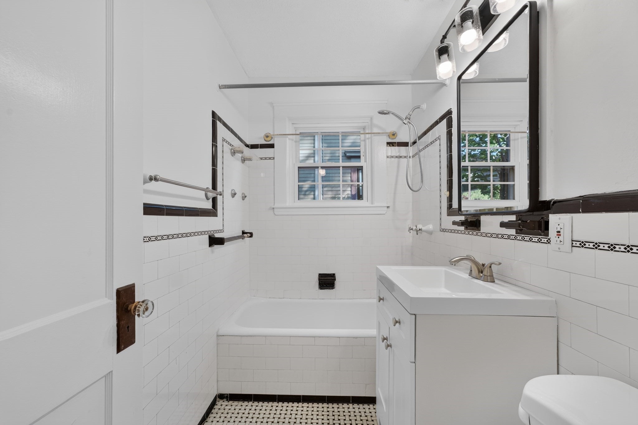 216 Tremont Street #216, Newton, MA, 216 Tremont Street #216, Newton, MA Photo #24