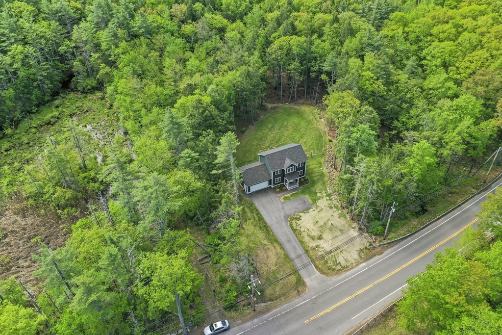 1076 King Phillip Trail