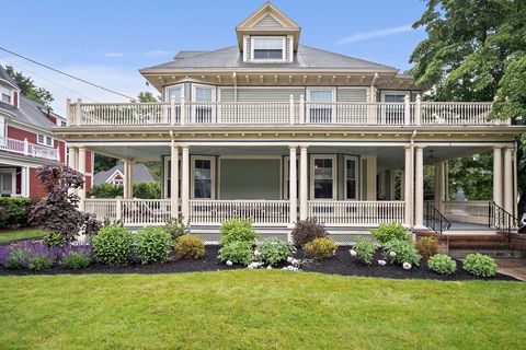 9 Arlington Rd Woburn MA 01801